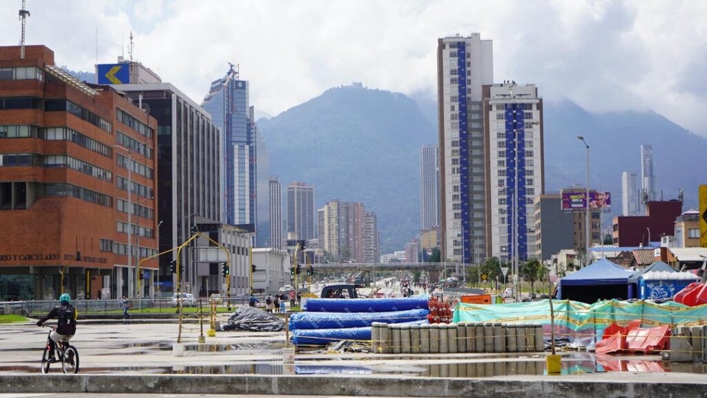 Bogotá es una ciudad en construcción con grandes proyectos de movilidad y muchos retos por venir. Foto: Daniel Guerra