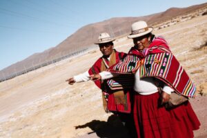 Ancotanga acoge a la planta solar más grande de Bolivia y pelea contra el olvido