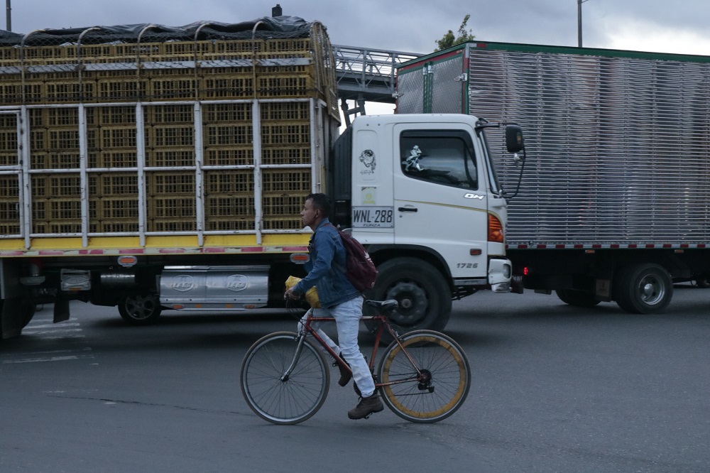 La contaminación del aire causa muertes en Bogotá y la apuesta por buses de hidrógeno verde